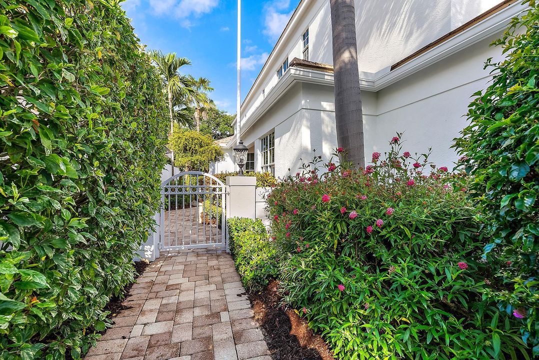 Activo con contrato: $2,539,000 (4 camas, 3 baños, 3741 Pies cuadrados)