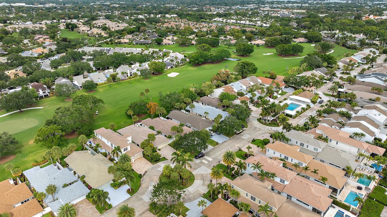 Activo con contrato: $2,539,000 (4 camas, 3 baños, 3741 Pies cuadrados)