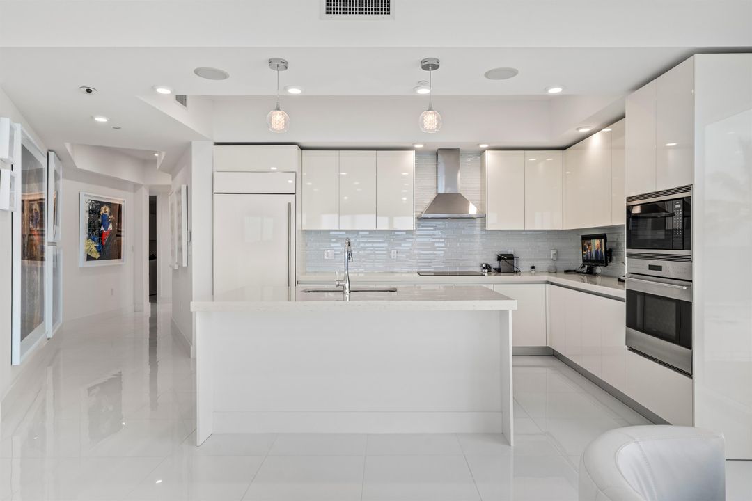 For Sale: $3,795,000 (3 beds, 2 baths, 2306 Square Feet)