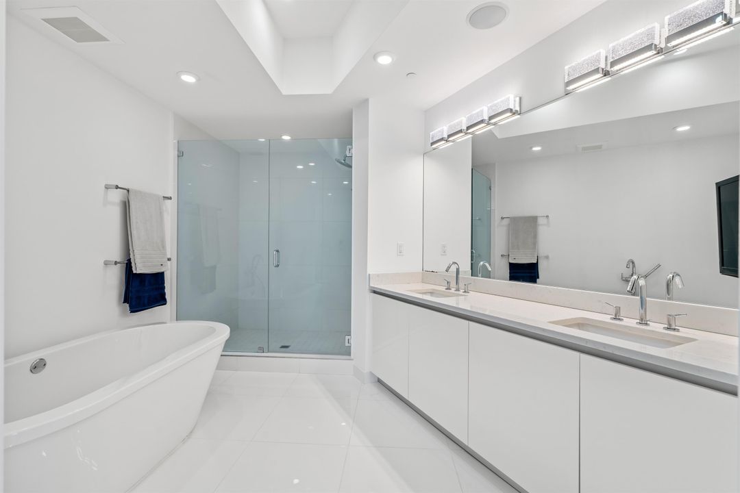 For Sale: $3,795,000 (3 beds, 2 baths, 2306 Square Feet)