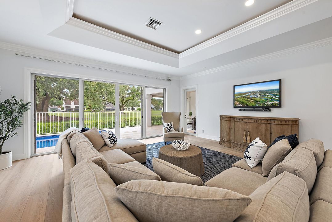 Activo con contrato: $2,539,000 (4 camas, 3 baños, 3741 Pies cuadrados)