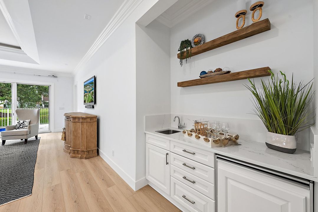 Activo con contrato: $2,539,000 (4 camas, 3 baños, 3741 Pies cuadrados)