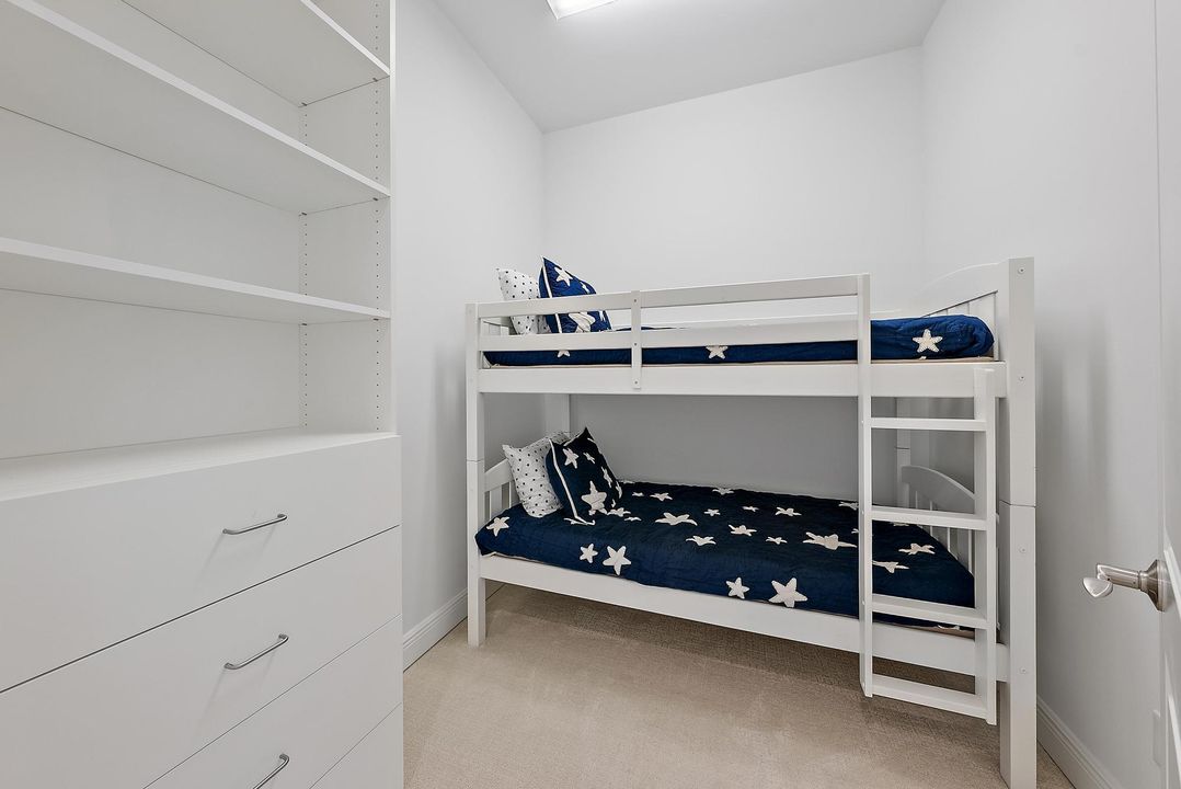 Activo con contrato: $2,539,000 (4 camas, 3 baños, 3741 Pies cuadrados)