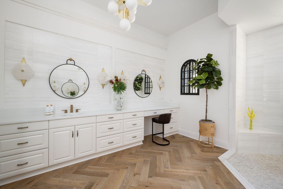 Active With Contract: $2,550,000 (3 beds, 3 baths, 3263 Square Feet)