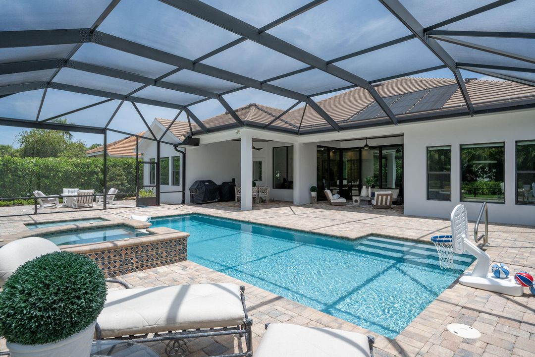 Active With Contract: $2,550,000 (3 beds, 3 baths, 3263 Square Feet)