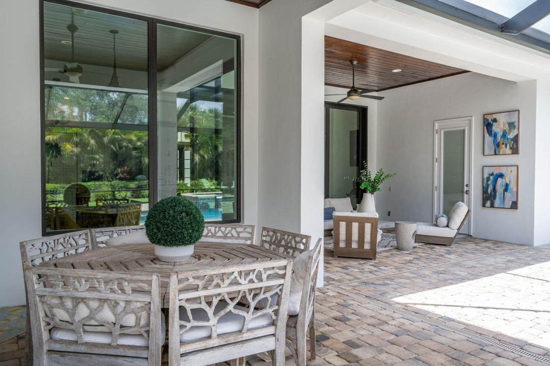 Active With Contract: $2,550,000 (3 beds, 3 baths, 3263 Square Feet)