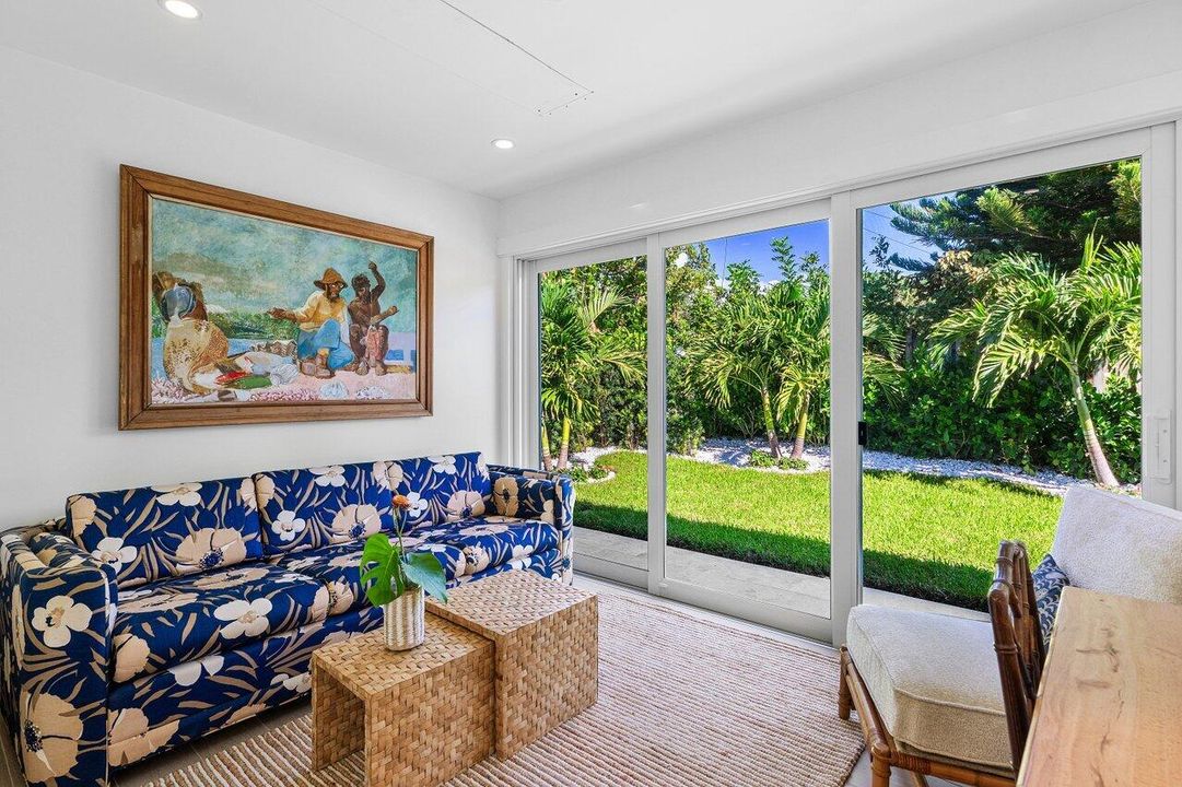 В аренду: $18,500 (3 спален, 2 ванн, 1579 Квадратных фут)