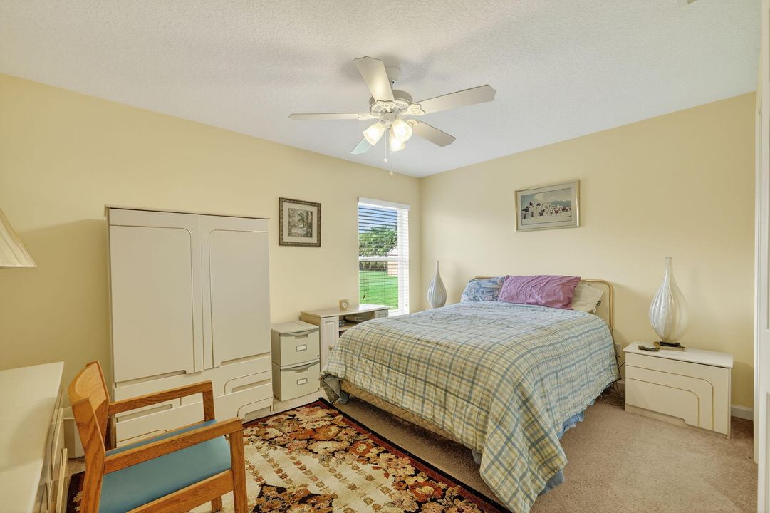 合同活跃: $530,000 (4 贝兹, 2 浴室, 2185 平方英尺)