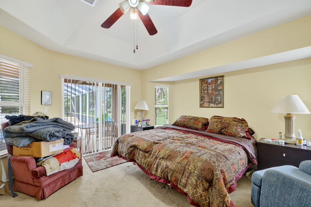 合同活跃: $530,000 (4 贝兹, 2 浴室, 2185 平方英尺)