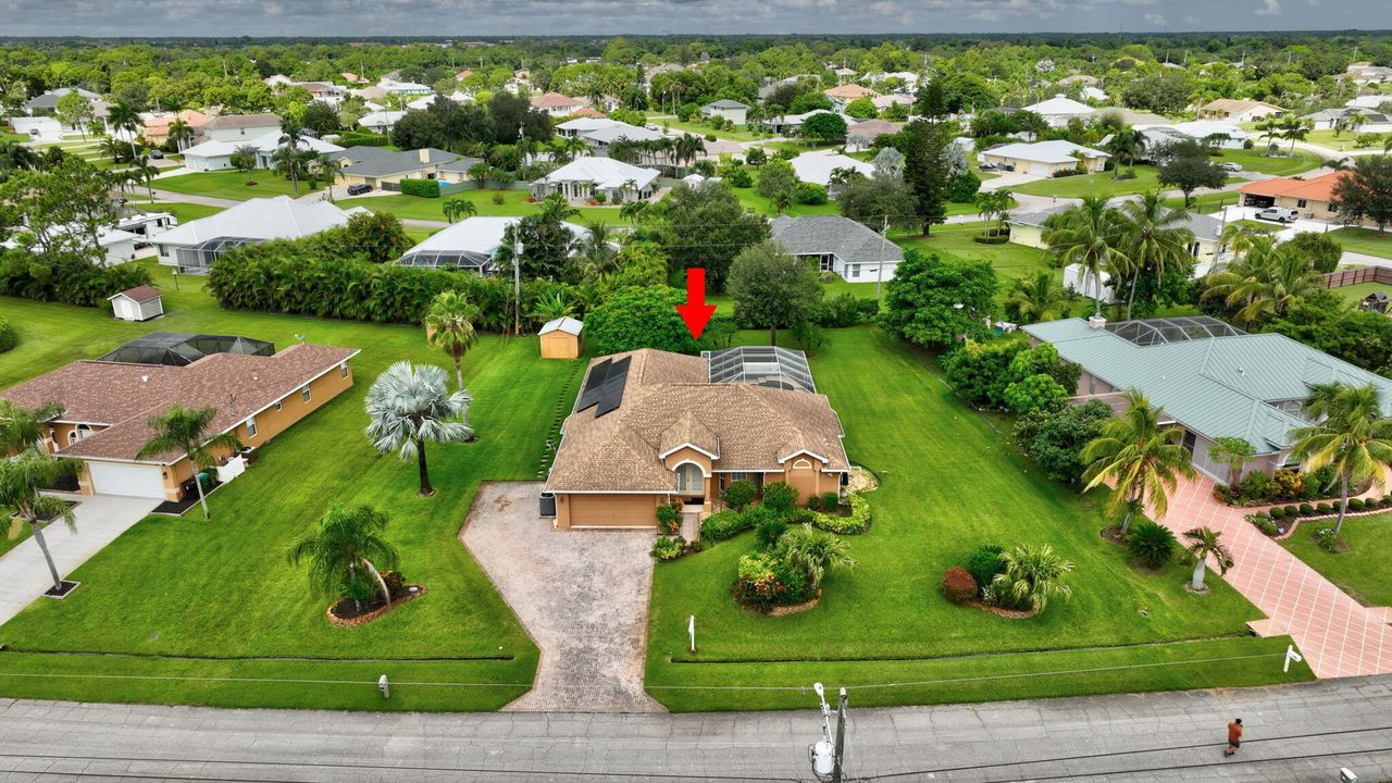 合同活跃: $530,000 (4 贝兹, 2 浴室, 2185 平方英尺)