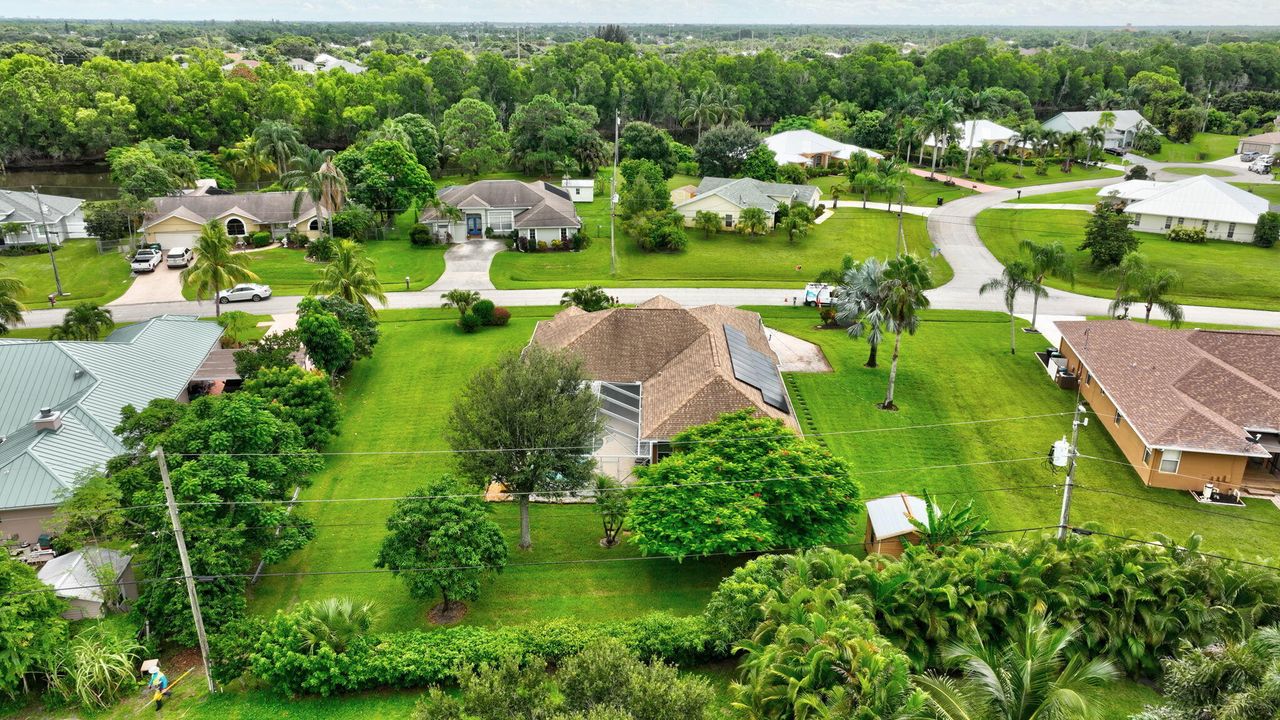 合同活跃: $530,000 (4 贝兹, 2 浴室, 2185 平方英尺)