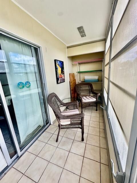 待售: $124,000 (1 贝兹, 1 浴室, 720 平方英尺)