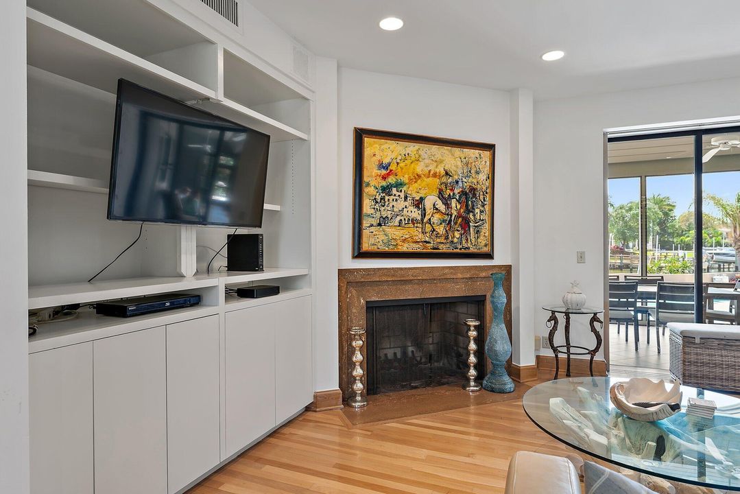 For Sale: $5,450,000 (4 beds, 5 baths, 4582 Square Feet)