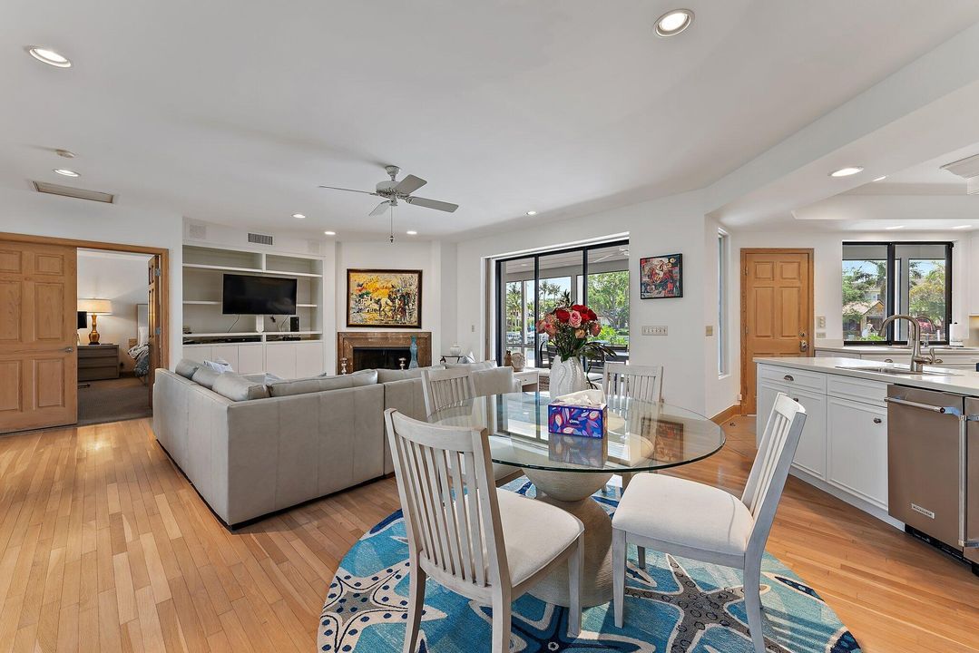 For Sale: $5,450,000 (4 beds, 5 baths, 4582 Square Feet)