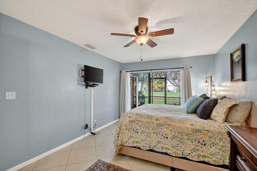 На продажу: $269,000 (3 спален, 2 ванн, 1225 Квадратных фут)