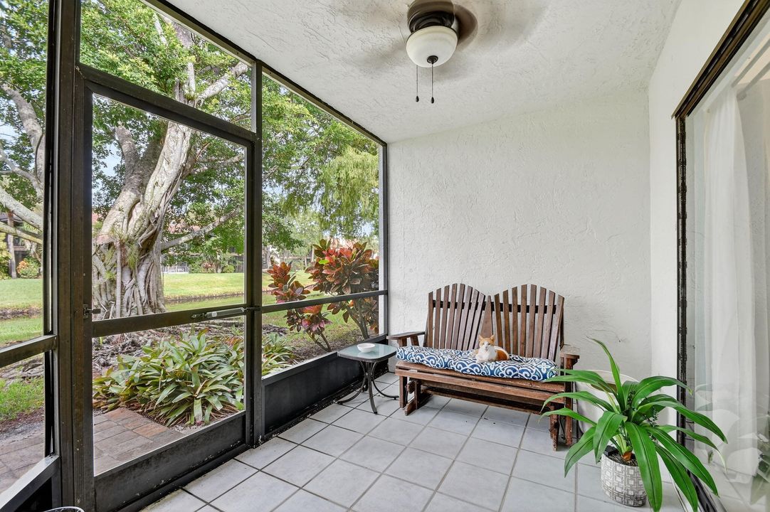 На продажу: $269,000 (3 спален, 2 ванн, 1225 Квадратных фут)