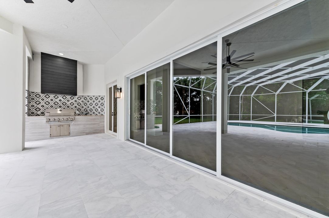 For Sale: $3,199,000 (5 beds, 5 baths, 5633 Square Feet)