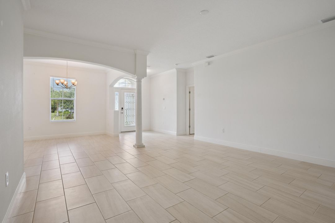 For Sale: $549,000 (4 beds, 3 baths, 2577 Square Feet)