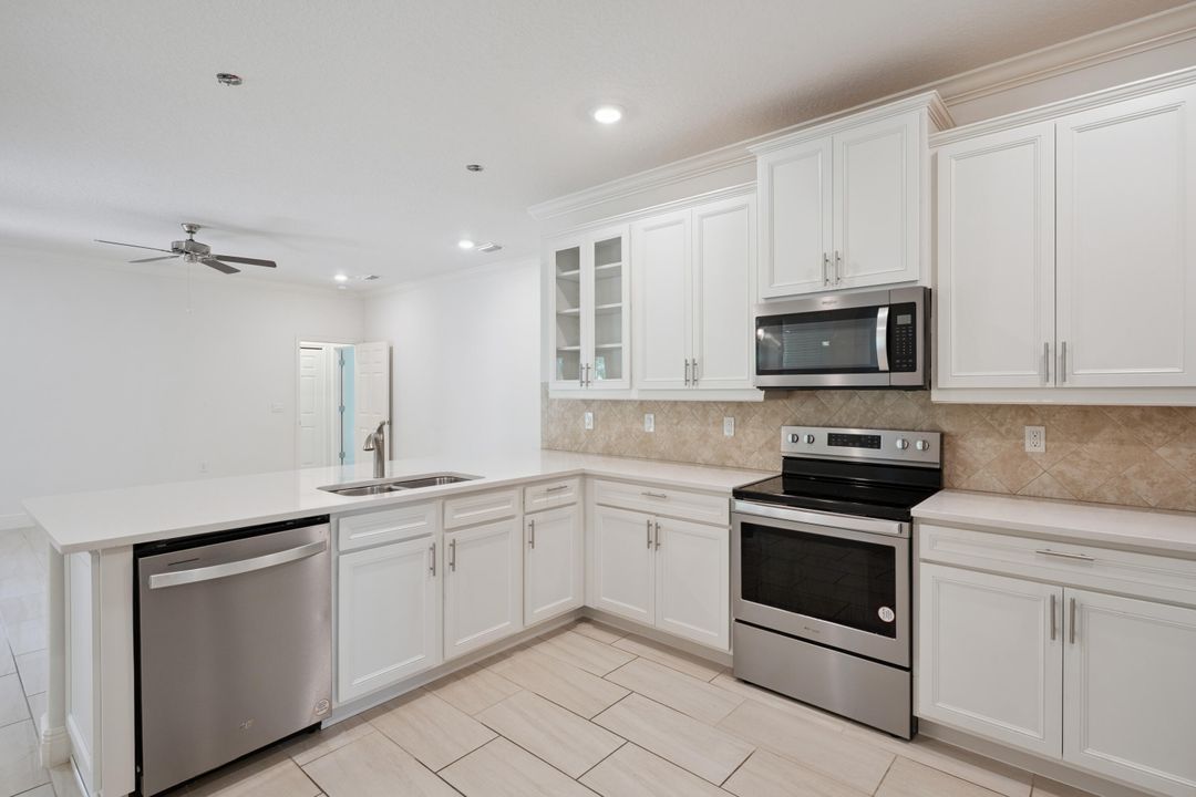 For Sale: $549,000 (4 beds, 3 baths, 2577 Square Feet)