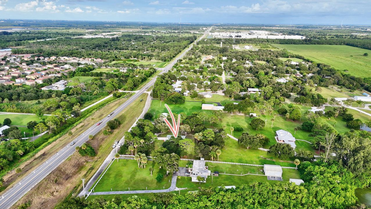 For Sale: $625,000 (3 beds, 2 baths, 1939 Square Feet)