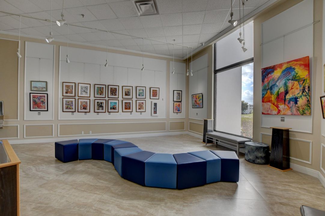 合同活跃: $3,500 (2 贝兹, 2 浴室, 1000 平方英尺)