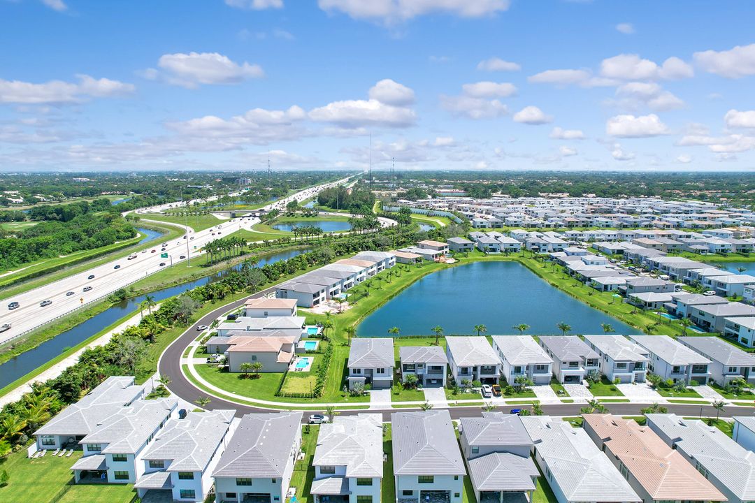 Active With Contract: $12,000 (5 beds, 7 baths, 4605 Square Feet)