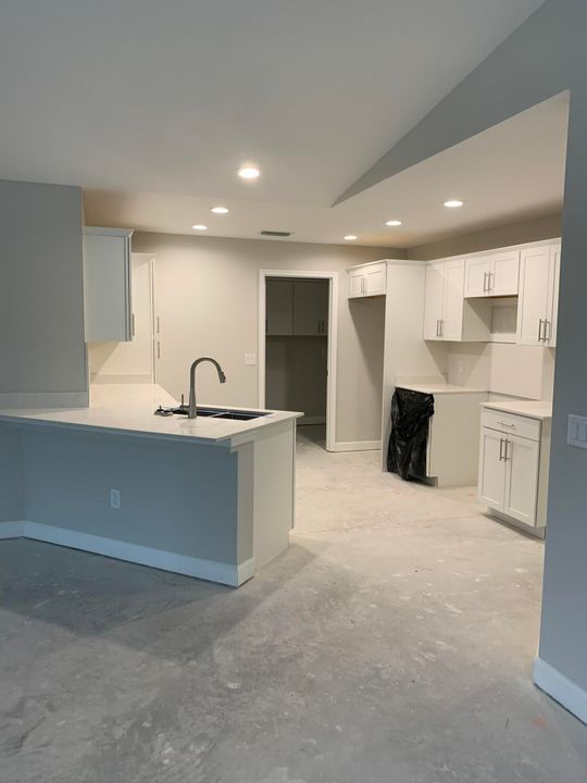 На продажу: $279,000 (2 спален, 2 ванн, 1687 Квадратных фут)