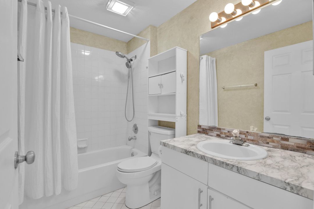 Под контрактом: $499,000 (3 спален, 2 ванн, 1700 Квадратных фут)