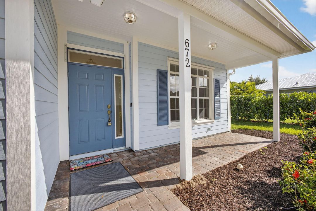 Active With Contract: $569,000 (4 beds, 2 baths, 2304 Square Feet)