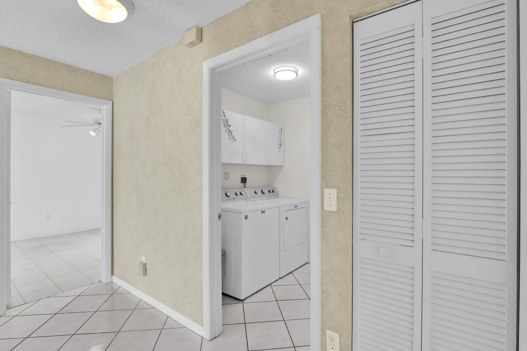 Под контрактом: $499,000 (3 спален, 2 ванн, 1700 Квадратных фут)