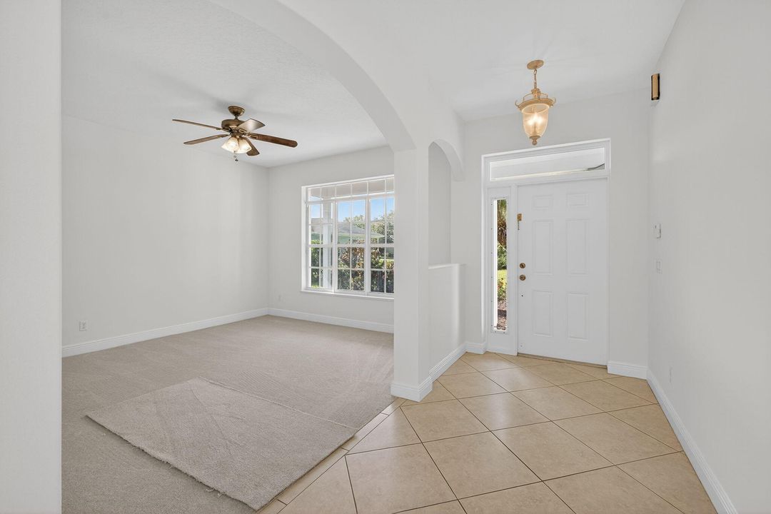 Active With Contract: $569,000 (4 beds, 2 baths, 2304 Square Feet)