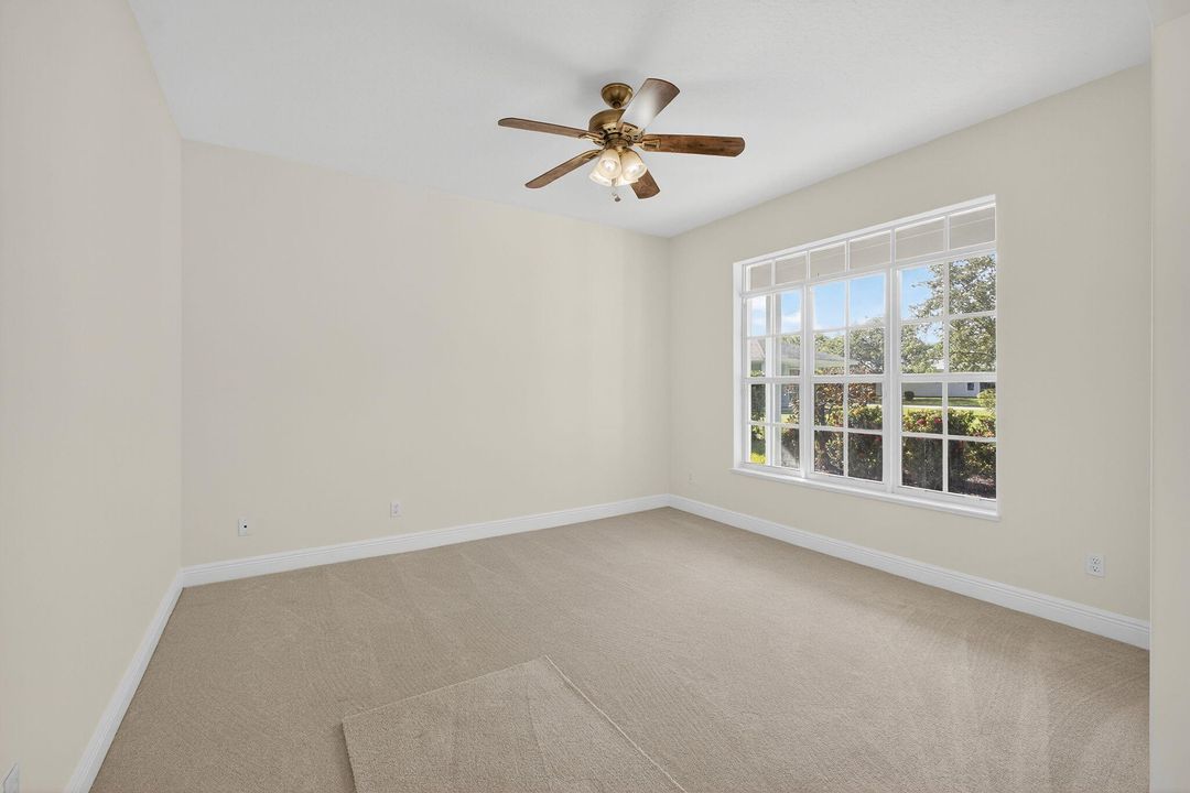 Active With Contract: $569,000 (4 beds, 2 baths, 2304 Square Feet)