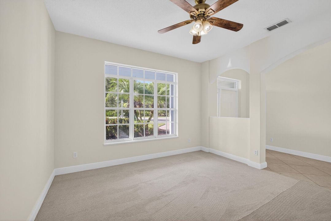 Active With Contract: $569,000 (4 beds, 2 baths, 2304 Square Feet)