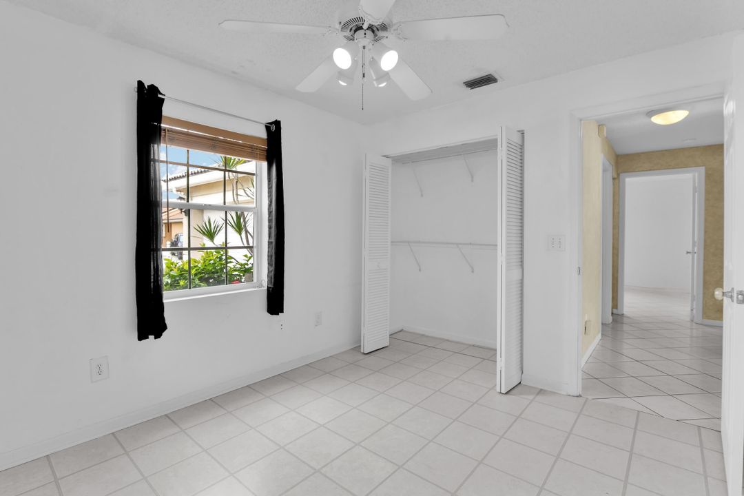 Под контрактом: $499,000 (3 спален, 2 ванн, 1700 Квадратных фут)