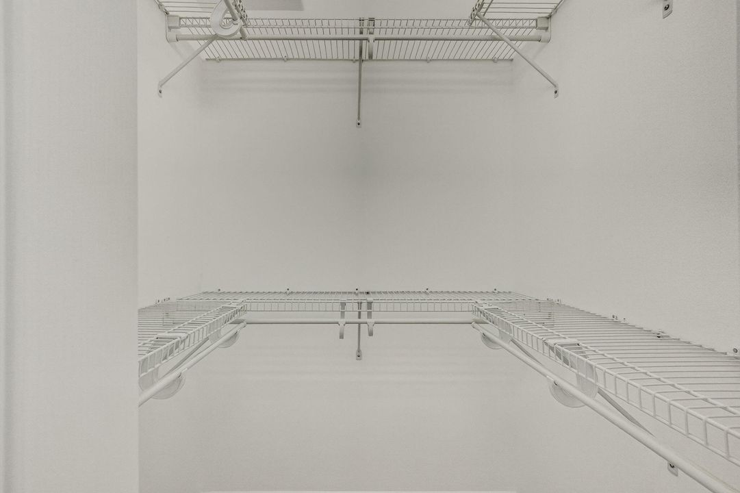 Active With Contract: $569,000 (4 beds, 2 baths, 2304 Square Feet)