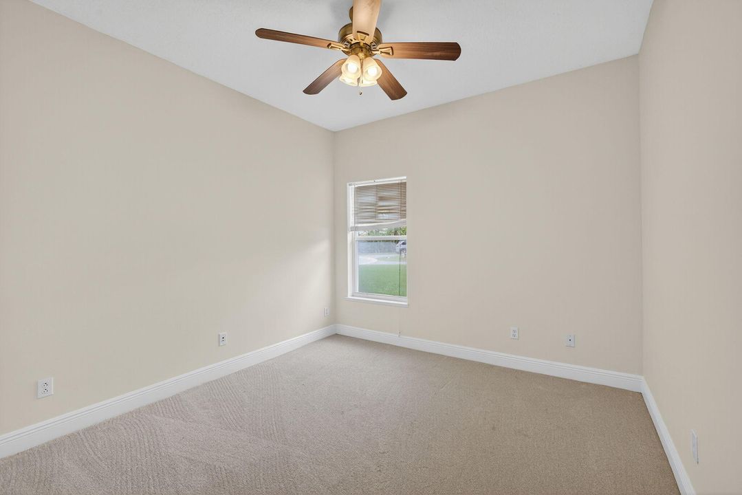 Active With Contract: $569,000 (4 beds, 2 baths, 2304 Square Feet)