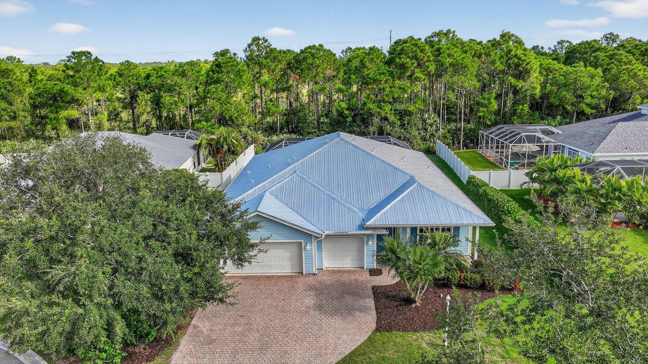 Active With Contract: $569,000 (4 beds, 2 baths, 2304 Square Feet)