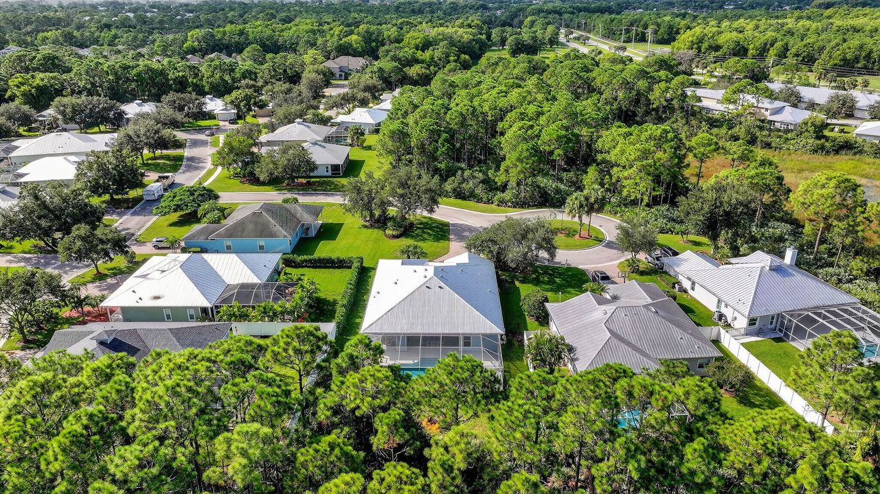 Active With Contract: $569,000 (4 beds, 2 baths, 2304 Square Feet)