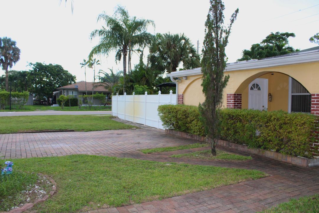 Active With Contract: $515,000 (4 beds, 4 baths, 1661 Square Feet)