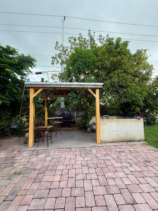 Active With Contract: $515,000 (4 beds, 4 baths, 1661 Square Feet)