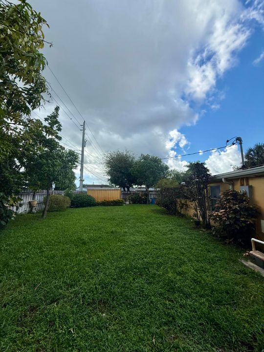 Active With Contract: $515,000 (4 beds, 4 baths, 1661 Square Feet)