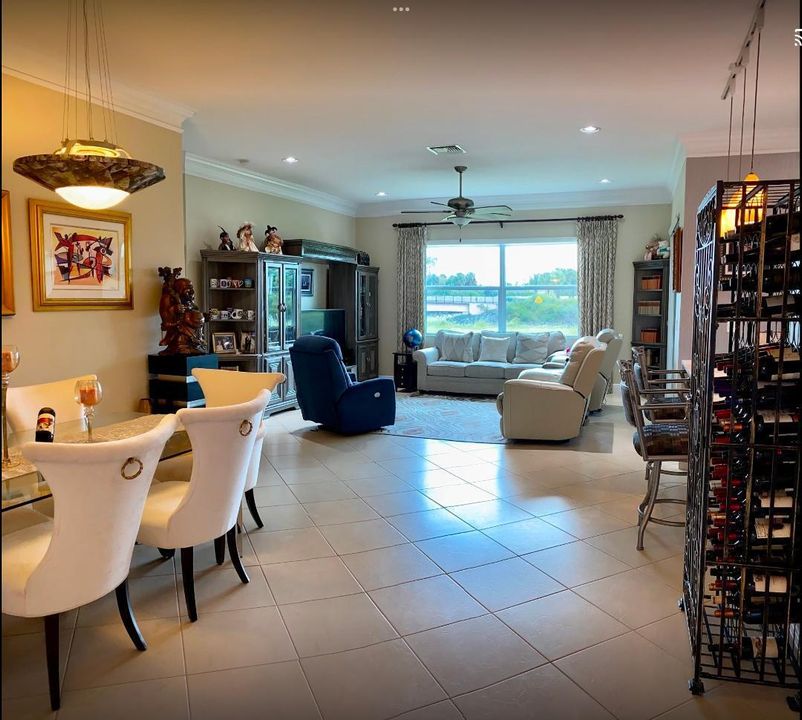 Active With Contract: $2,700 (2 beds, 2 baths, 1809 Square Feet)