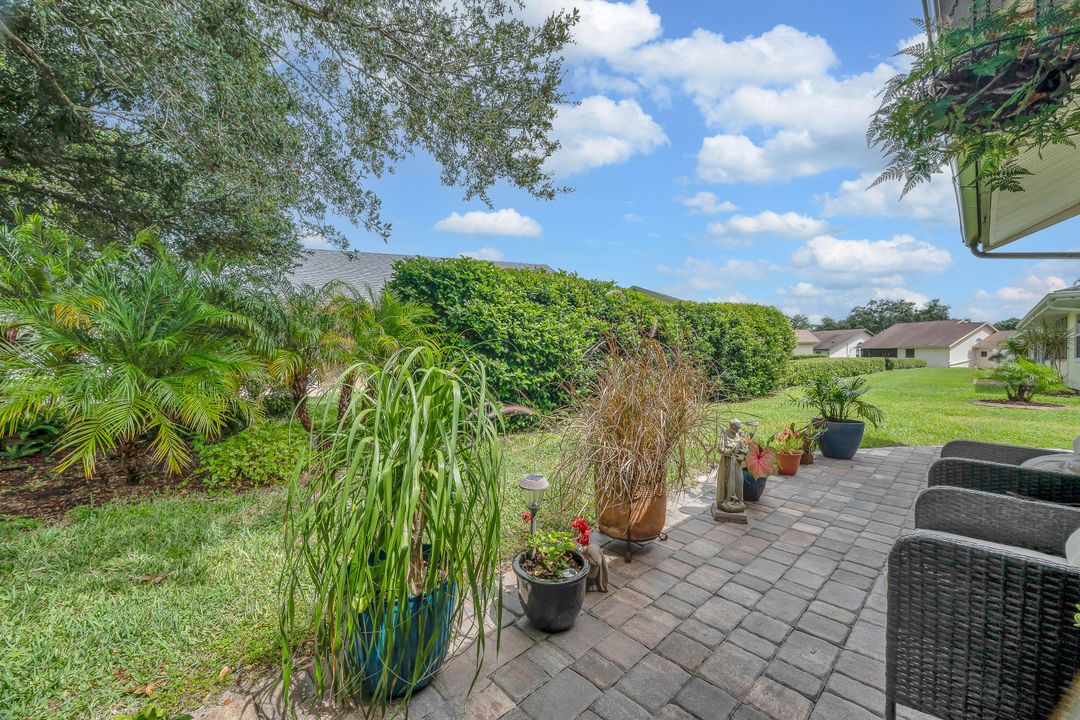 For Sale: $249,900 (2 beds, 2 baths, 1245 Square Feet)