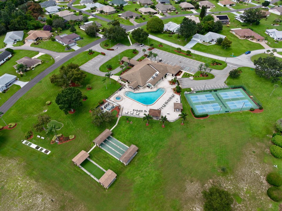 For Sale: $249,900 (2 beds, 2 baths, 1245 Square Feet)