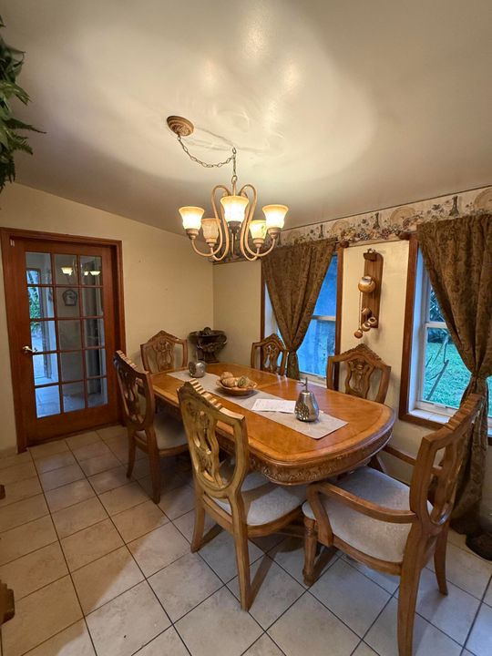 Active With Contract: $515,000 (4 beds, 4 baths, 1661 Square Feet)