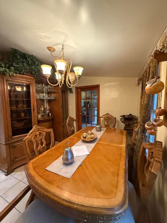 Active With Contract: $515,000 (4 beds, 4 baths, 1661 Square Feet)