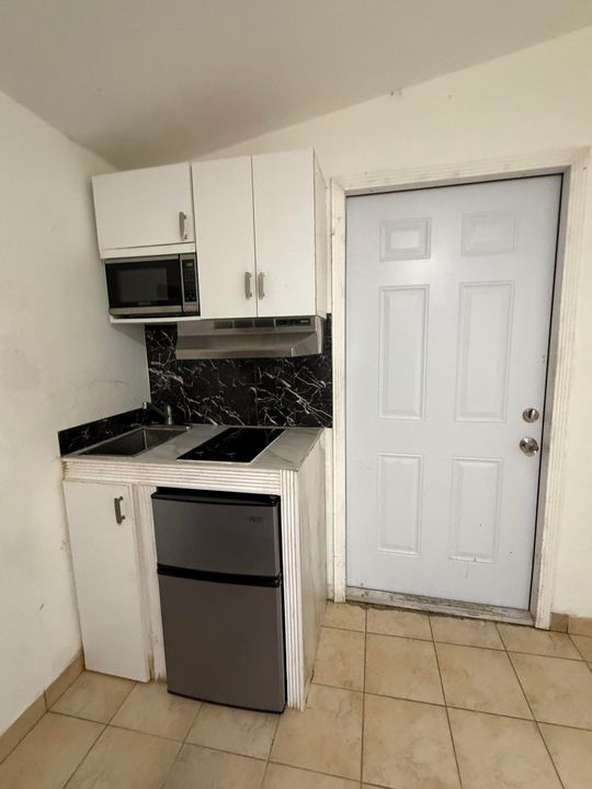 Active With Contract: $515,000 (4 beds, 4 baths, 1661 Square Feet)