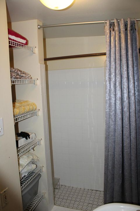 Active With Contract: $515,000 (4 beds, 4 baths, 1661 Square Feet)