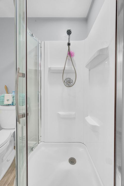 For Sale: $249,900 (2 beds, 2 baths, 1245 Square Feet)