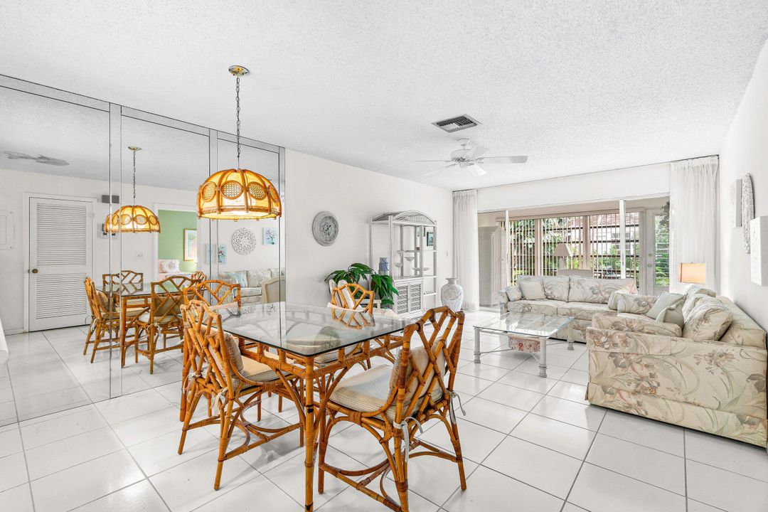 合同活跃: $132,500 (2 贝兹, 2 浴室, 989 平方英尺)